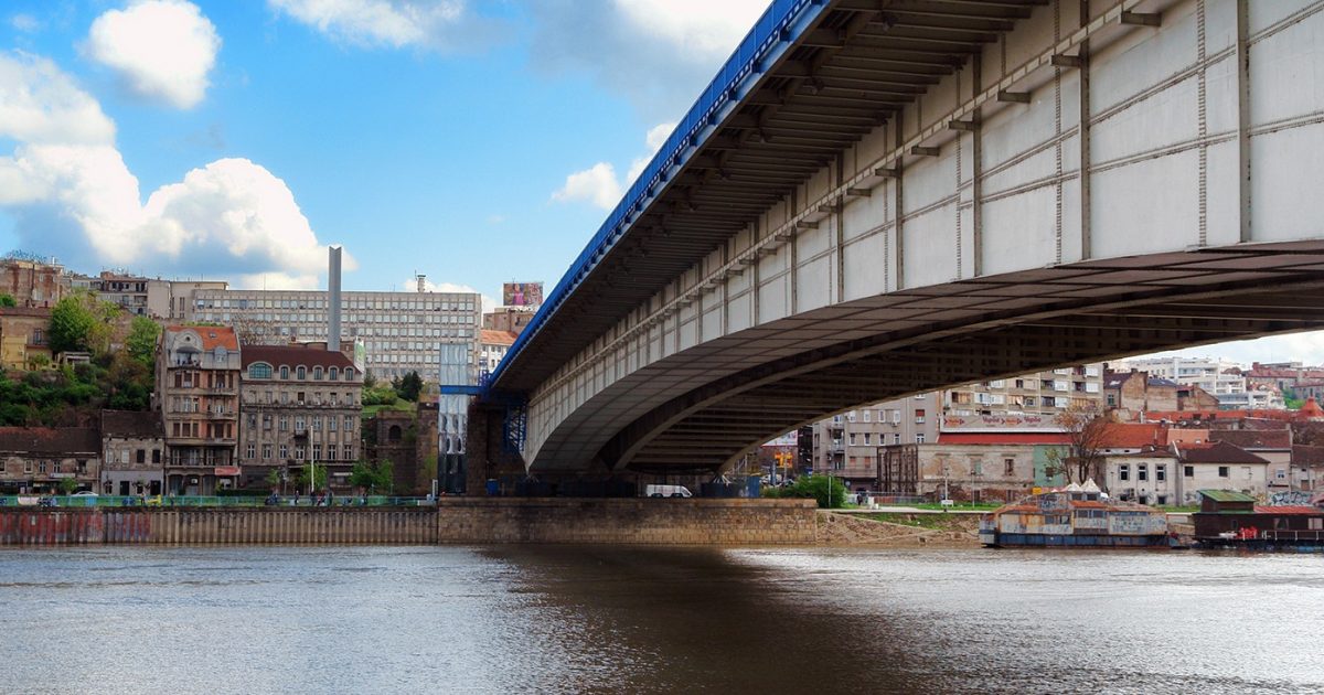 Белград часы. Белград. Белград мост.